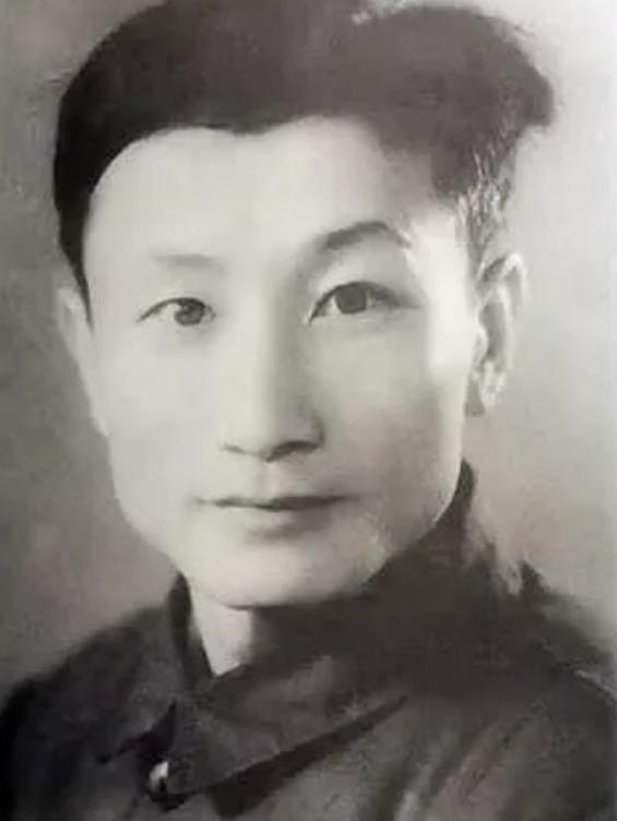1926年，年仅8岁的张守维随父亲进山海关，在河北、北京、陕西等地读书。1937