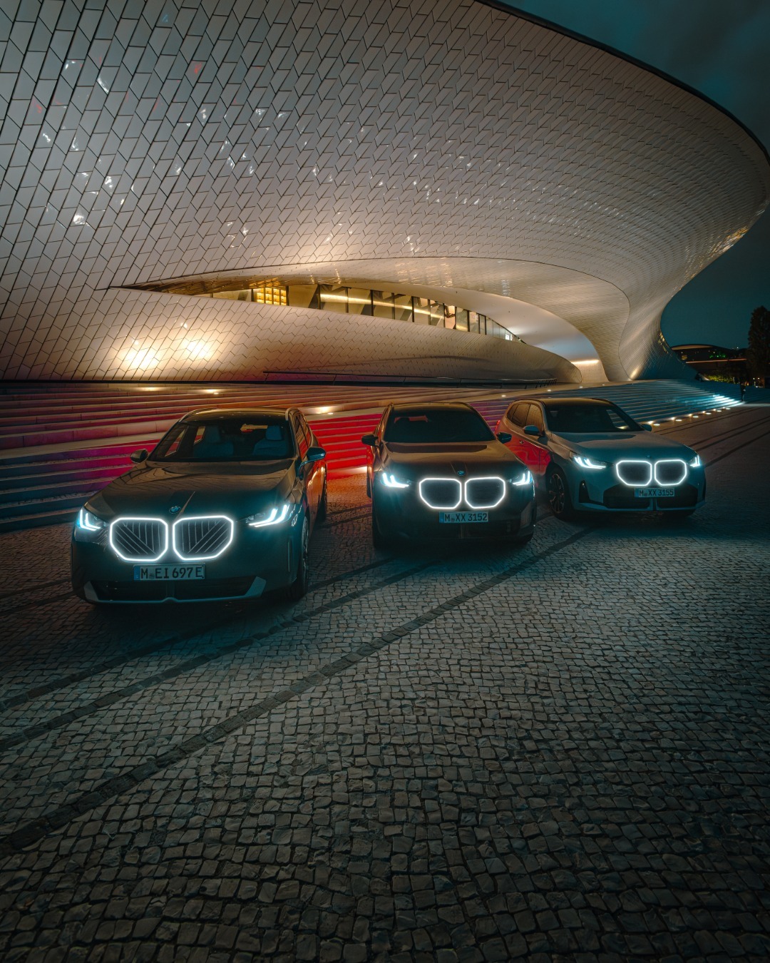 这可比千遍一律的贯穿行车灯辨识度高到哪里去了！bmwsky宝马x3