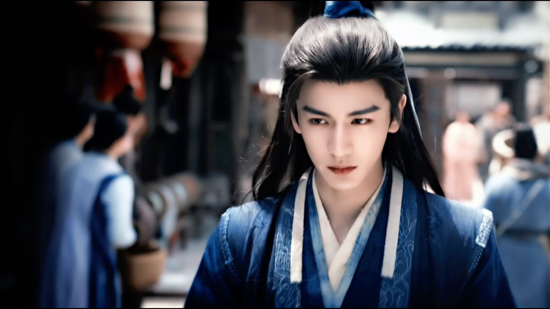 这套蓝色皮肤的谢征帅成啥了。。逐玉