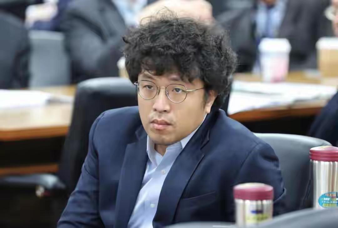 沈伯洋被大陆立案侦办，在岛内引发广泛的讨论，显然，民进党没有意识到问题的严重性，