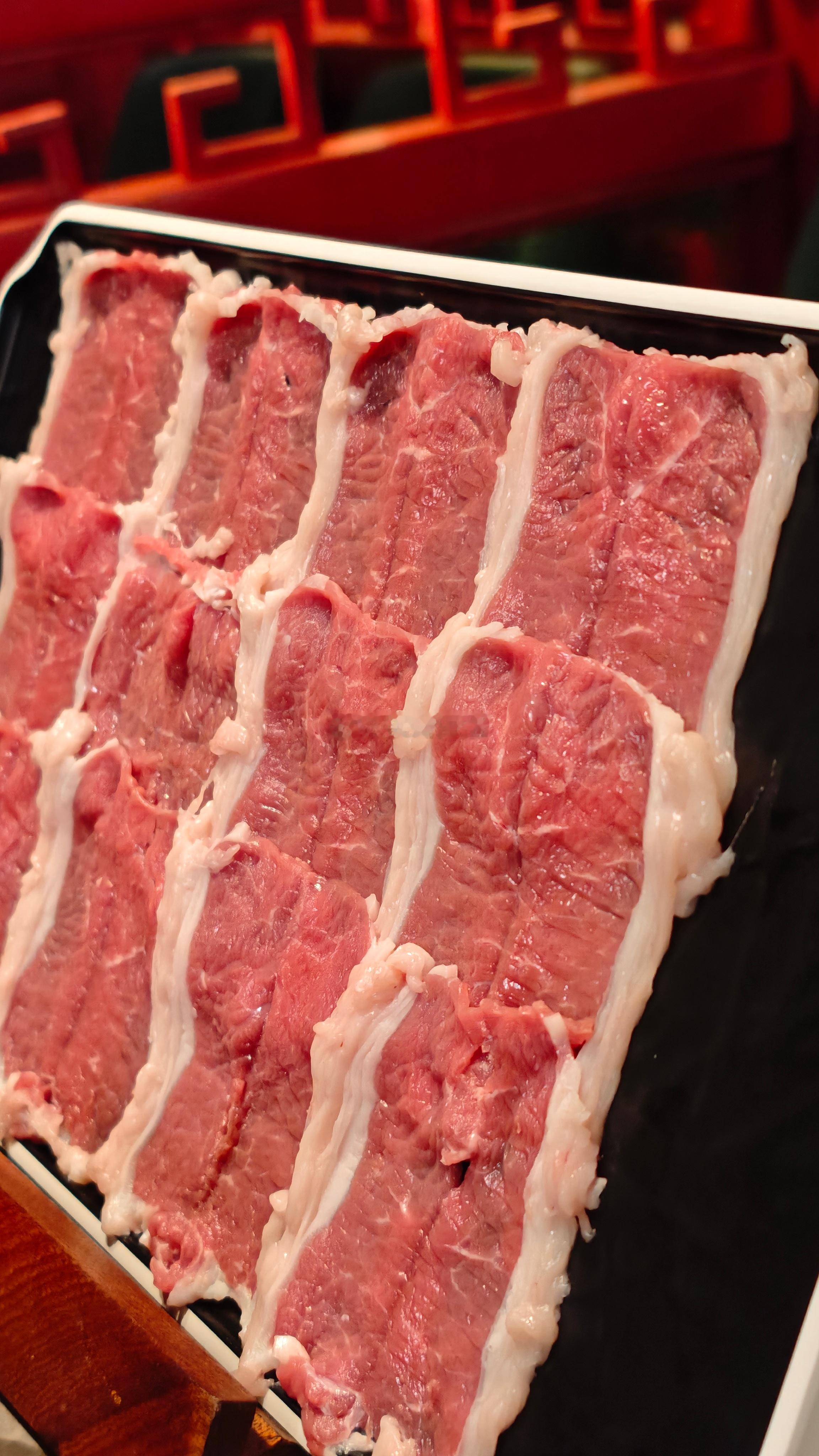 最近应酬总吃北京涮羊肉……都要吃吐了好久都再也不想吃了