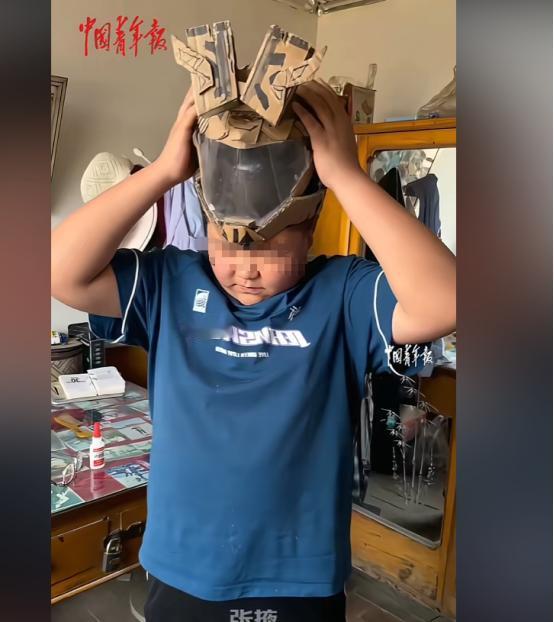 “这个男生火了！”甘肃张掖，13岁男生放暑假在家，不刷手机，也不出去找同学玩，就