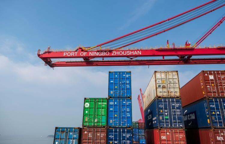 首艘美国船只已被罚款，特朗普会纠正错误做法吗？
 
中国对美国船只征收入港费用措