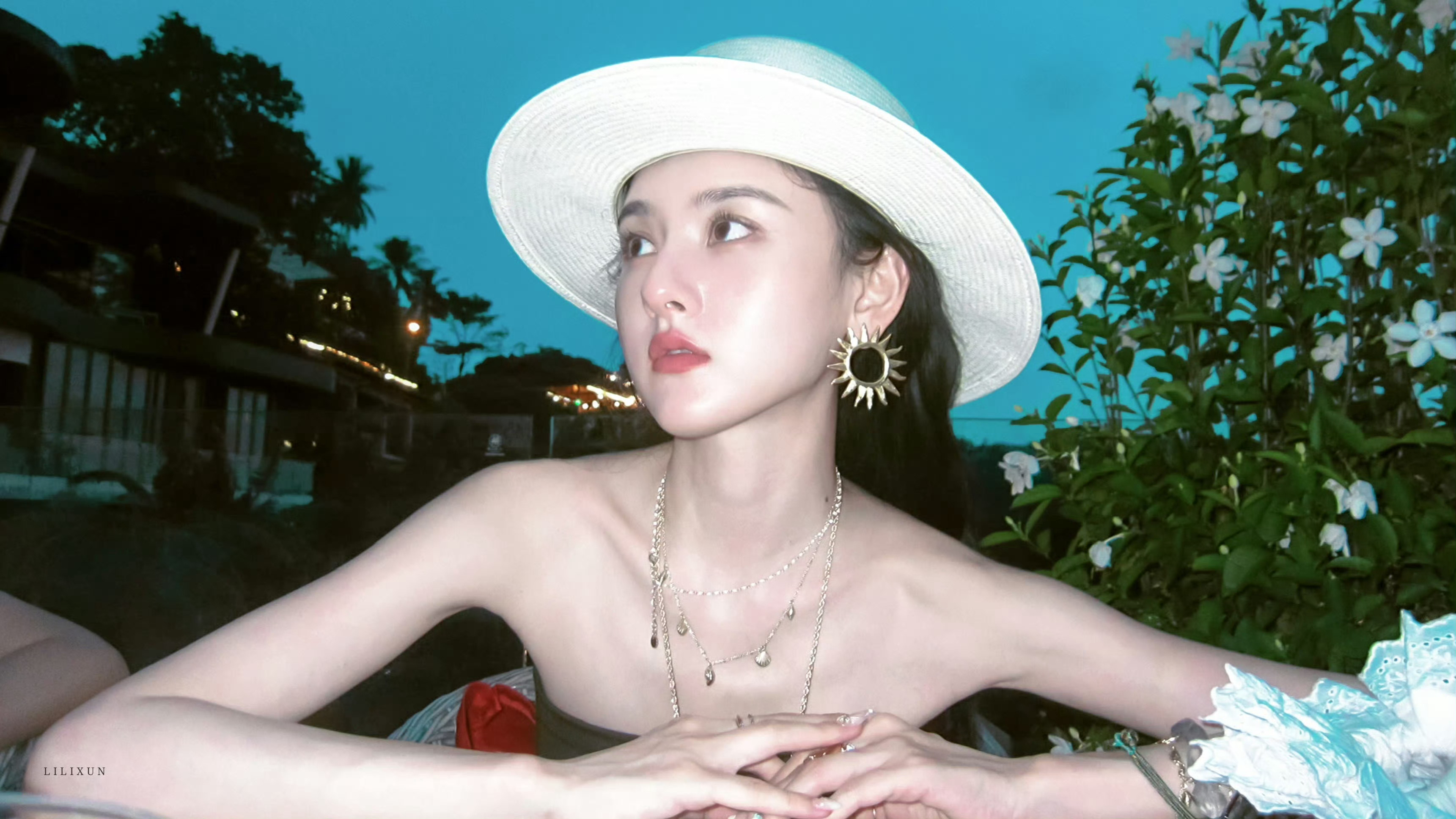 【宋祖儿】太阳☀️彩虹🌈你｜ cr🧣鲤栗旬    宋祖儿晒库存 ​​​
