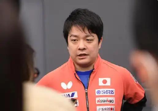 日本队主教练岸川圣也接受了媒体采访，就决赛对阵中国队的表现以及世界乒坛未来格局等