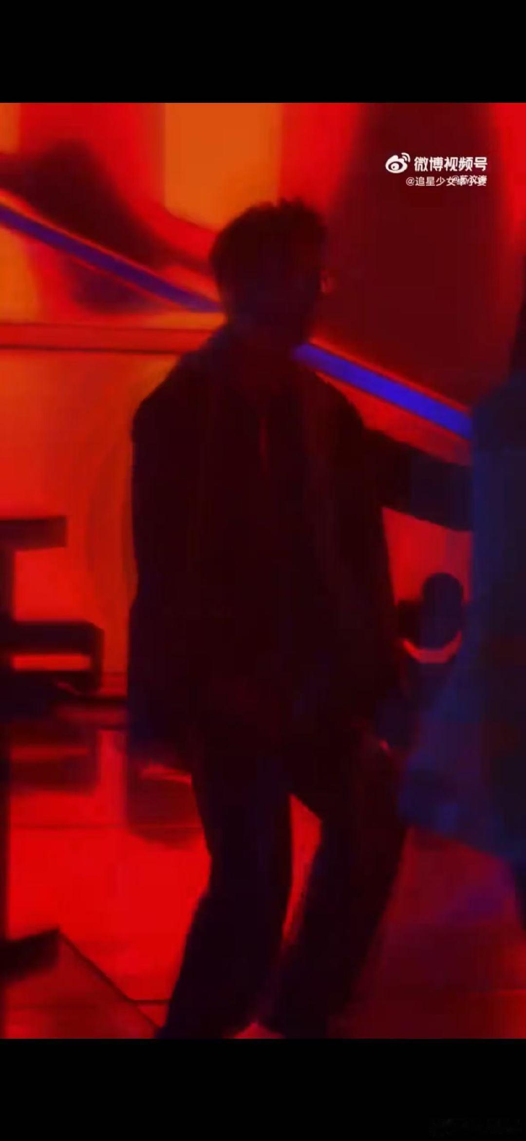白客跳了李羲承进行曲你好星期六白客跳李羲承进行曲，这舞蹈真是舞出了新高度！看得我