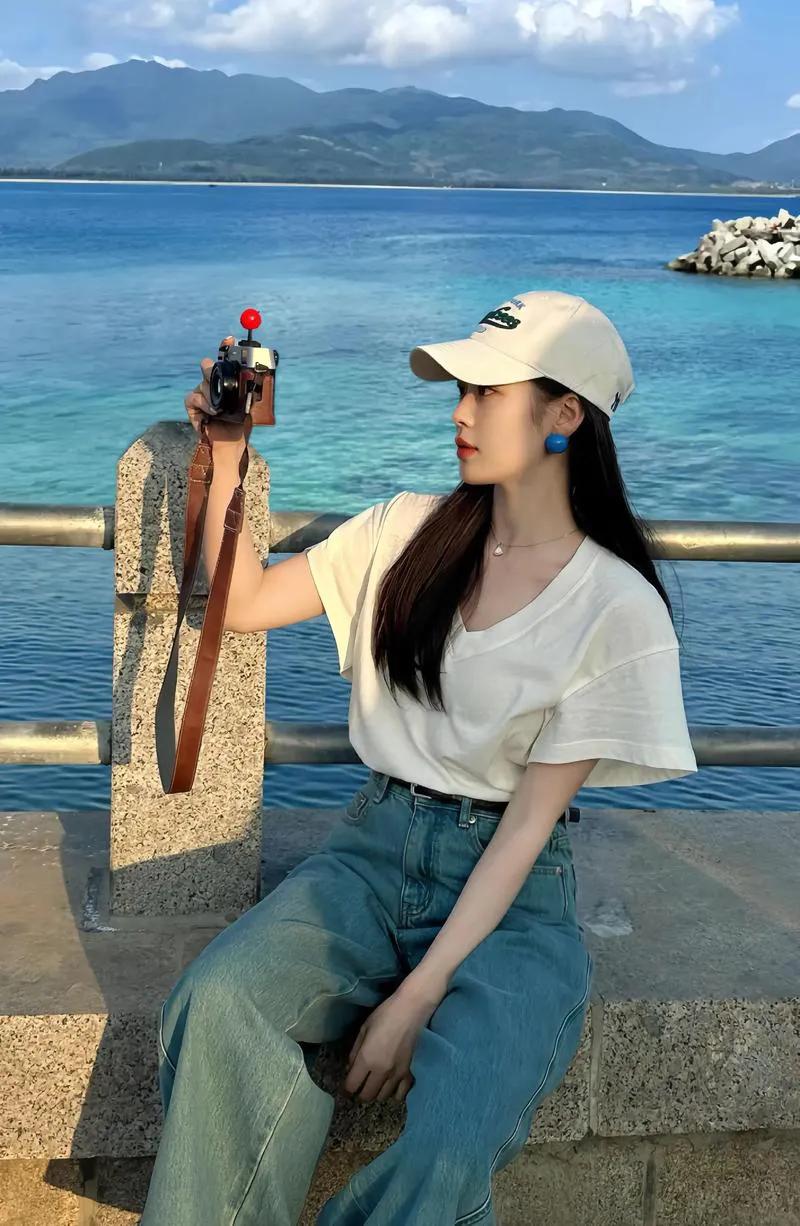 #为何微胖的女孩招人喜欢#在这个追求“瘦即是美”的时代，微胖的女孩却以其独特的魅