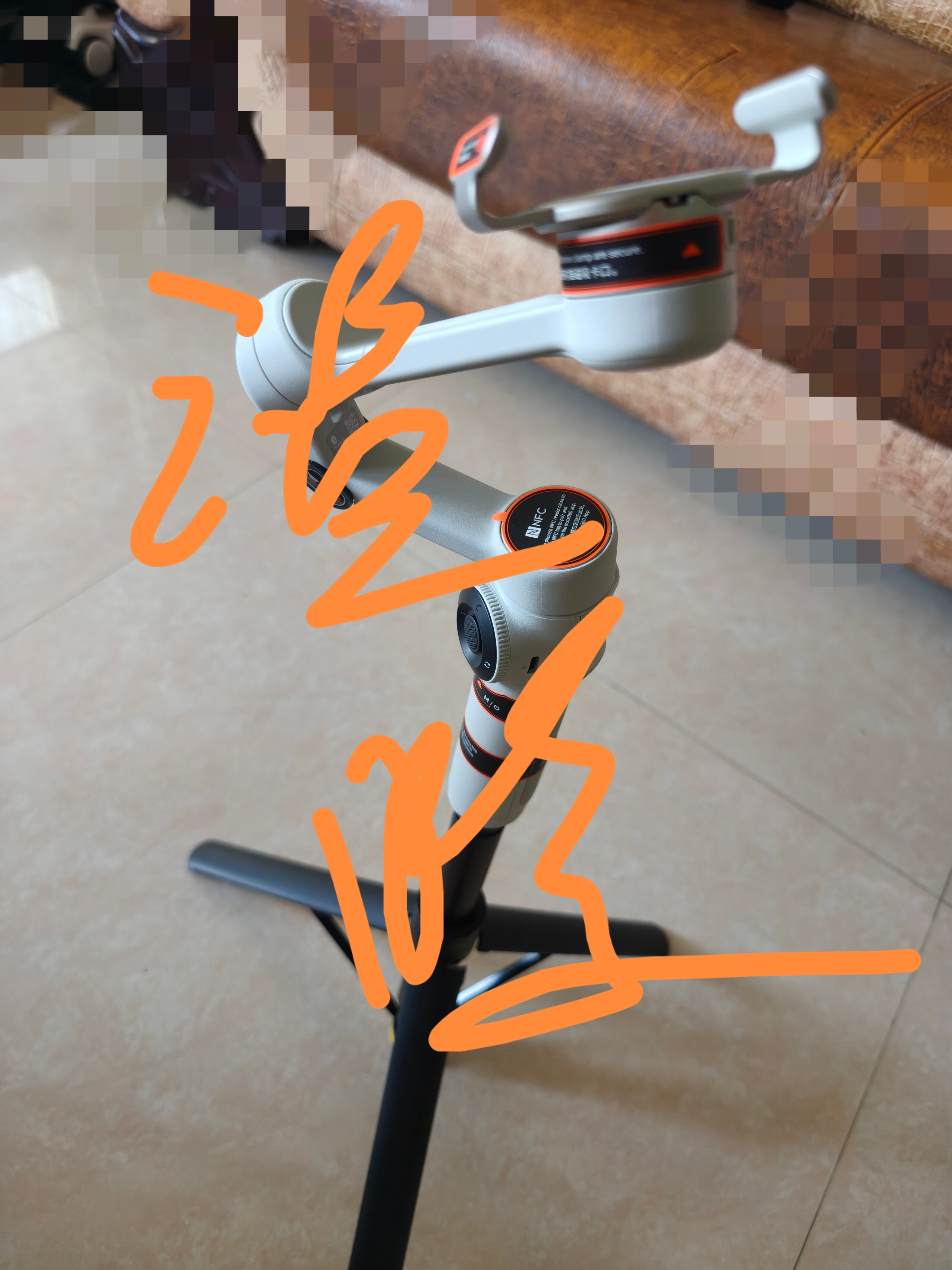 李现 新品还没上市，先买一个我们李现同款云台自拍杆来玩李现影石品牌全球代言人