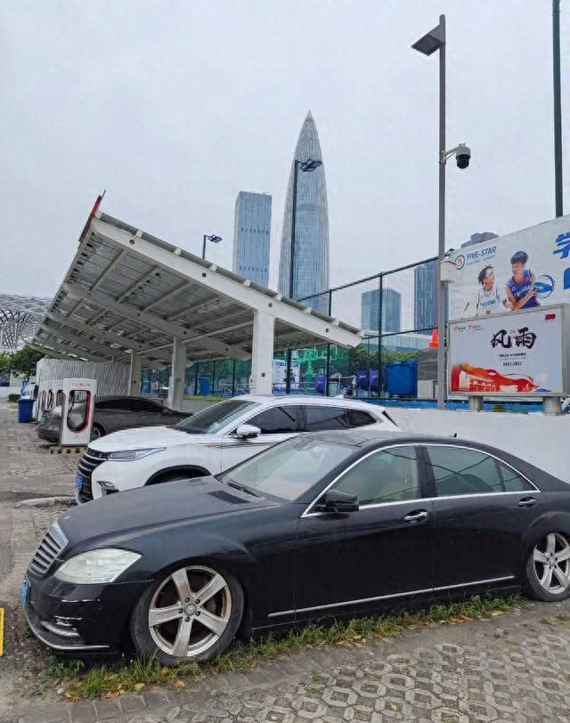 奔驰S级空气悬挂漏气，停车塌陷怎么排查