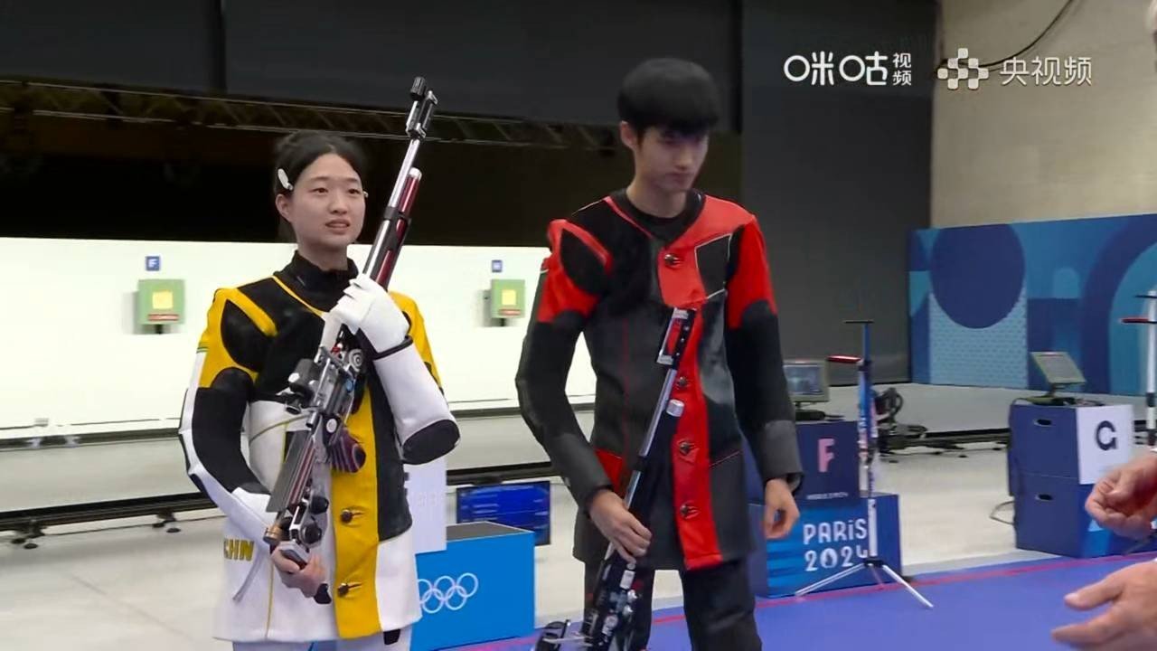 #奥运会# 黄雨婷！盛李豪！拿下巴黎首金🥇！！！恭喜🎉 笑死我了，拿下了奥运