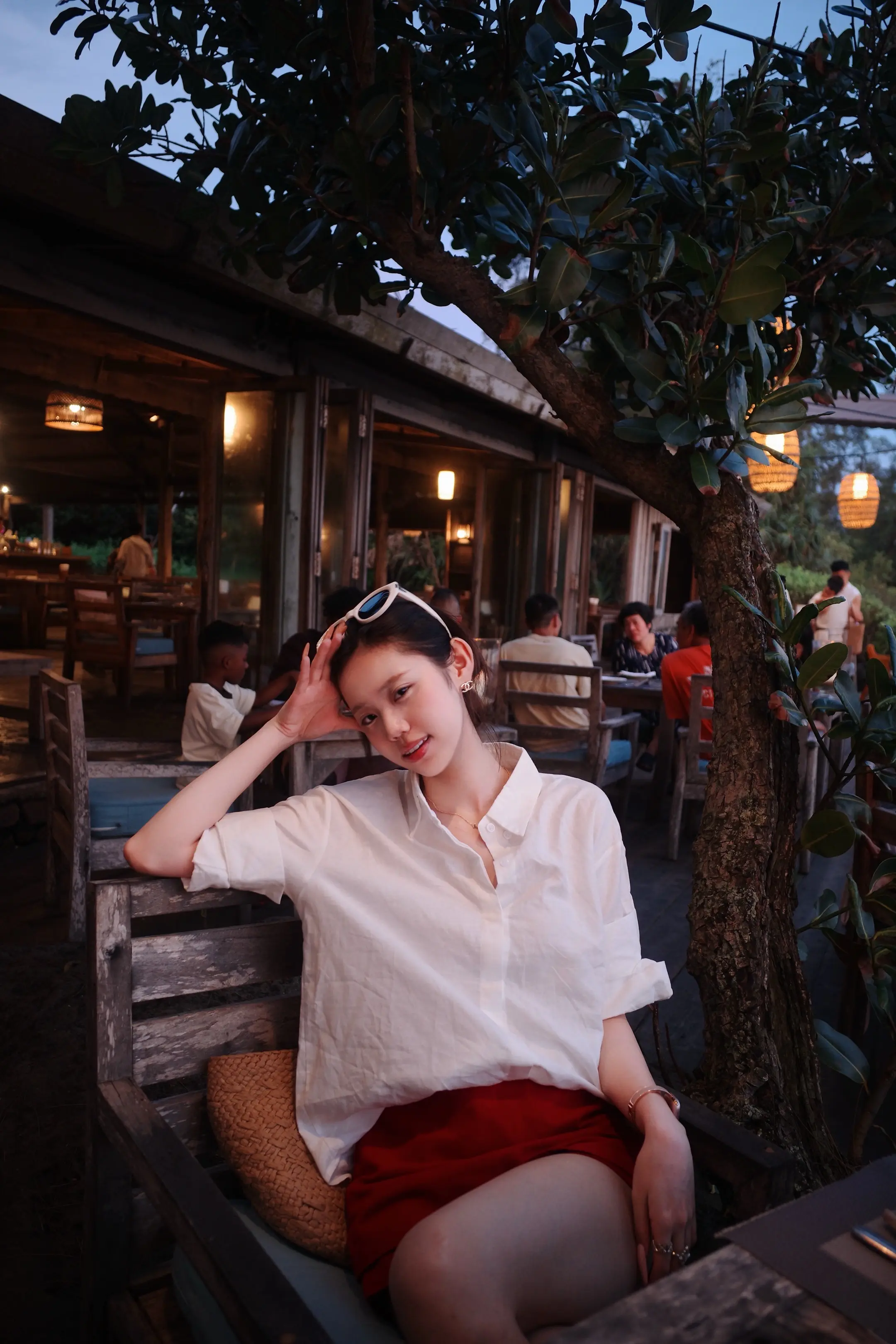 这冗长的一生都不能再见的话 会不会太悲伤了