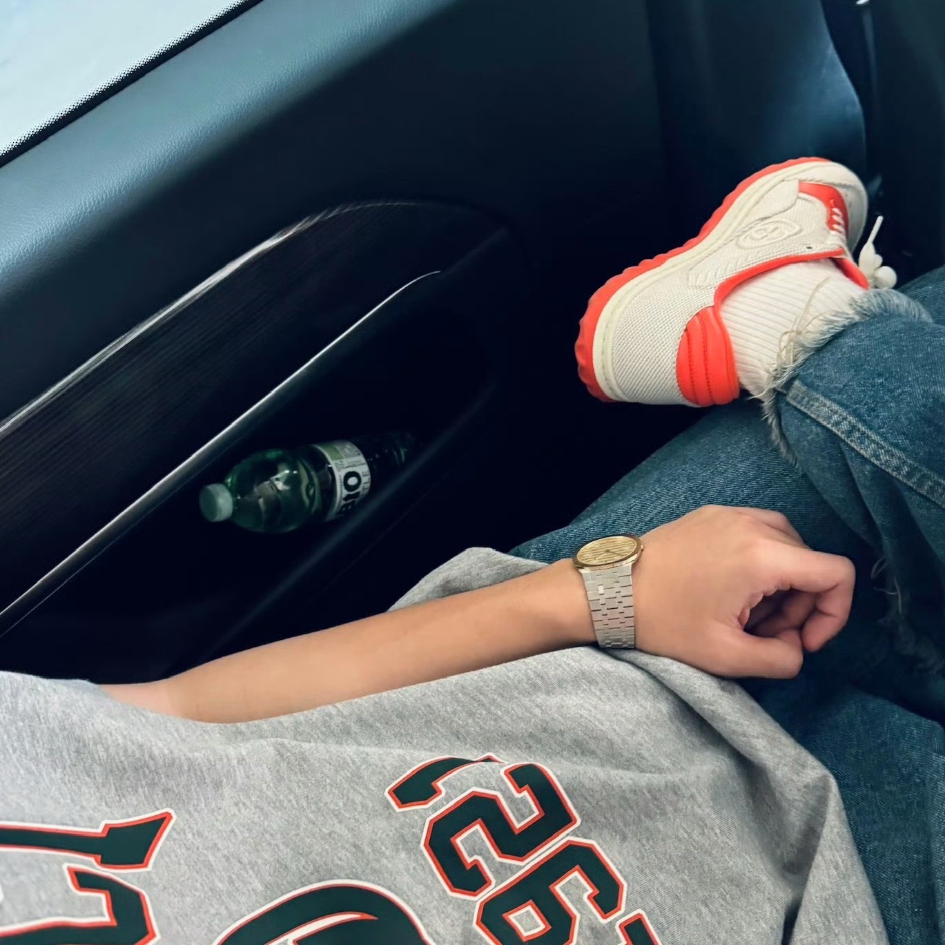 * 周翊然/局部美貌放大中 