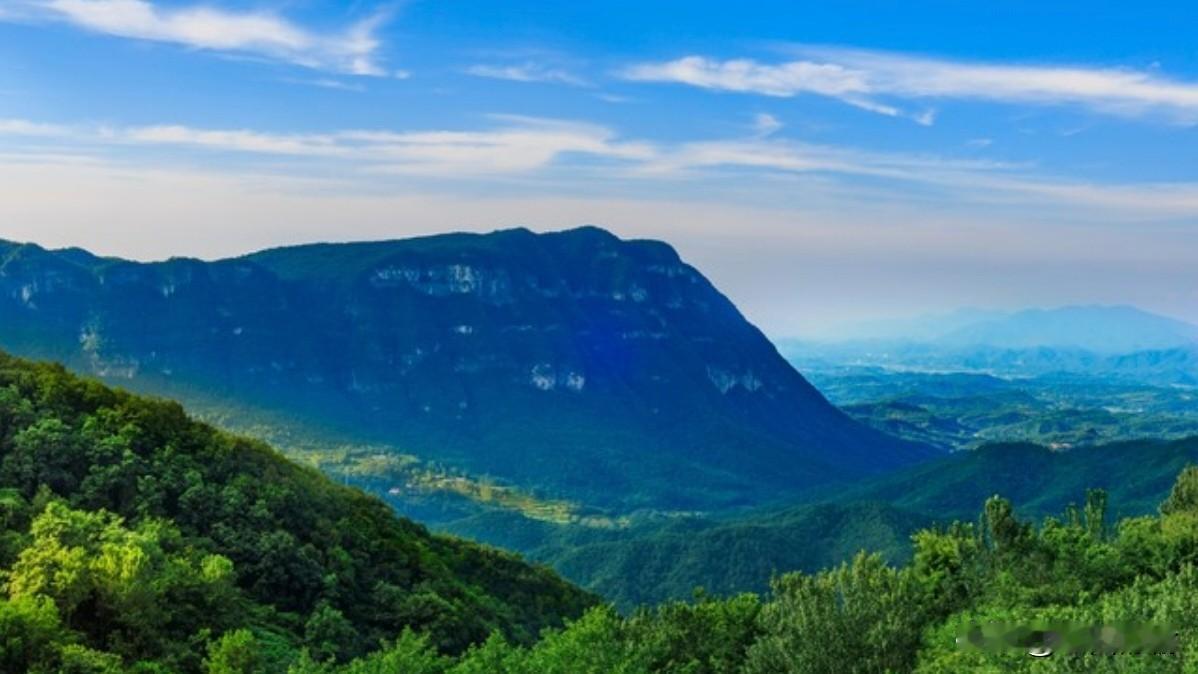 鬼谷子，又名王诩，春秋战国时期纵横家、军事家创始人。传说，其母因被狂风刮来的谷穗