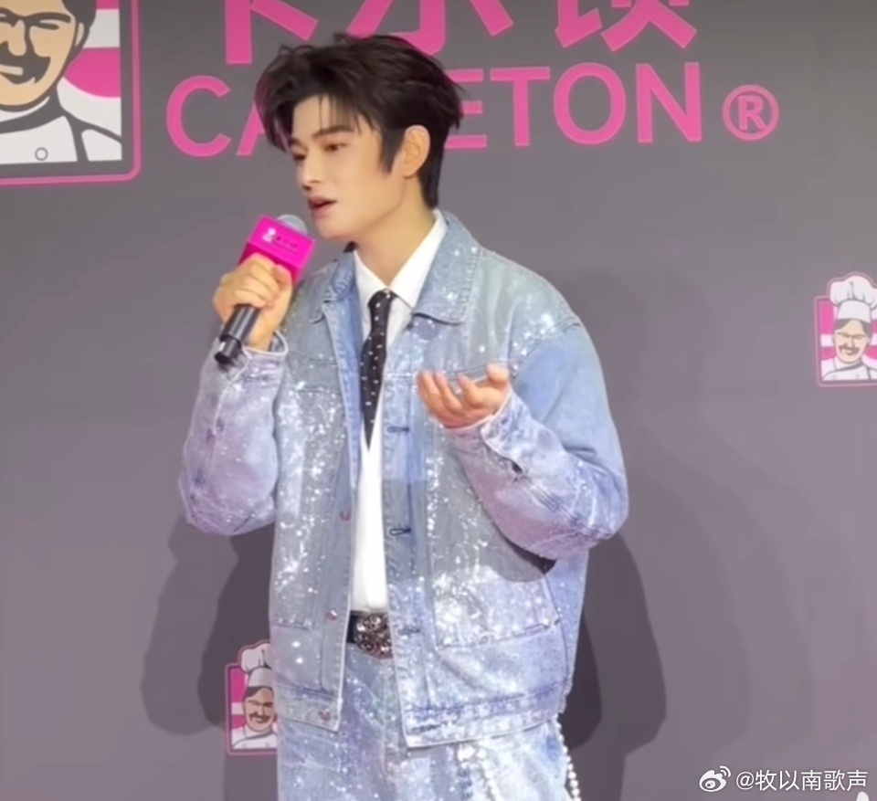 丁禹兮清唱闽南歌丁禹兮清唱闽南歌好苏！嗓音软糯自带故事感，咬字缱绻，瞬间被这份温