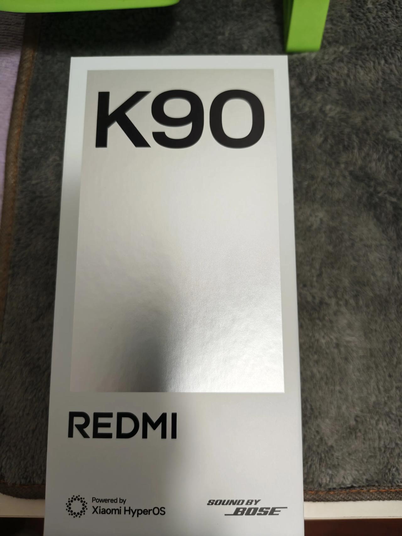 第二部小米手机。不知不觉中成了米粉。希望待机时间能保持一天。