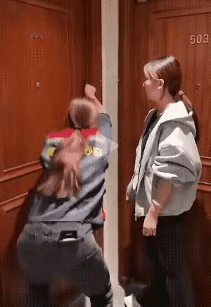 专业人士干的工作就是专业，外行看人家做起来非常简单，但是想自己来做这件事的时候，