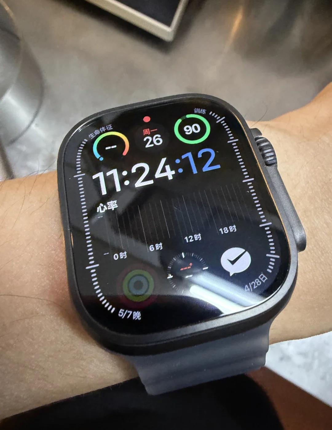 人生就2个爱好
最新买了个Garmin CIRQA无屏手环，没戴几天，又换Ult