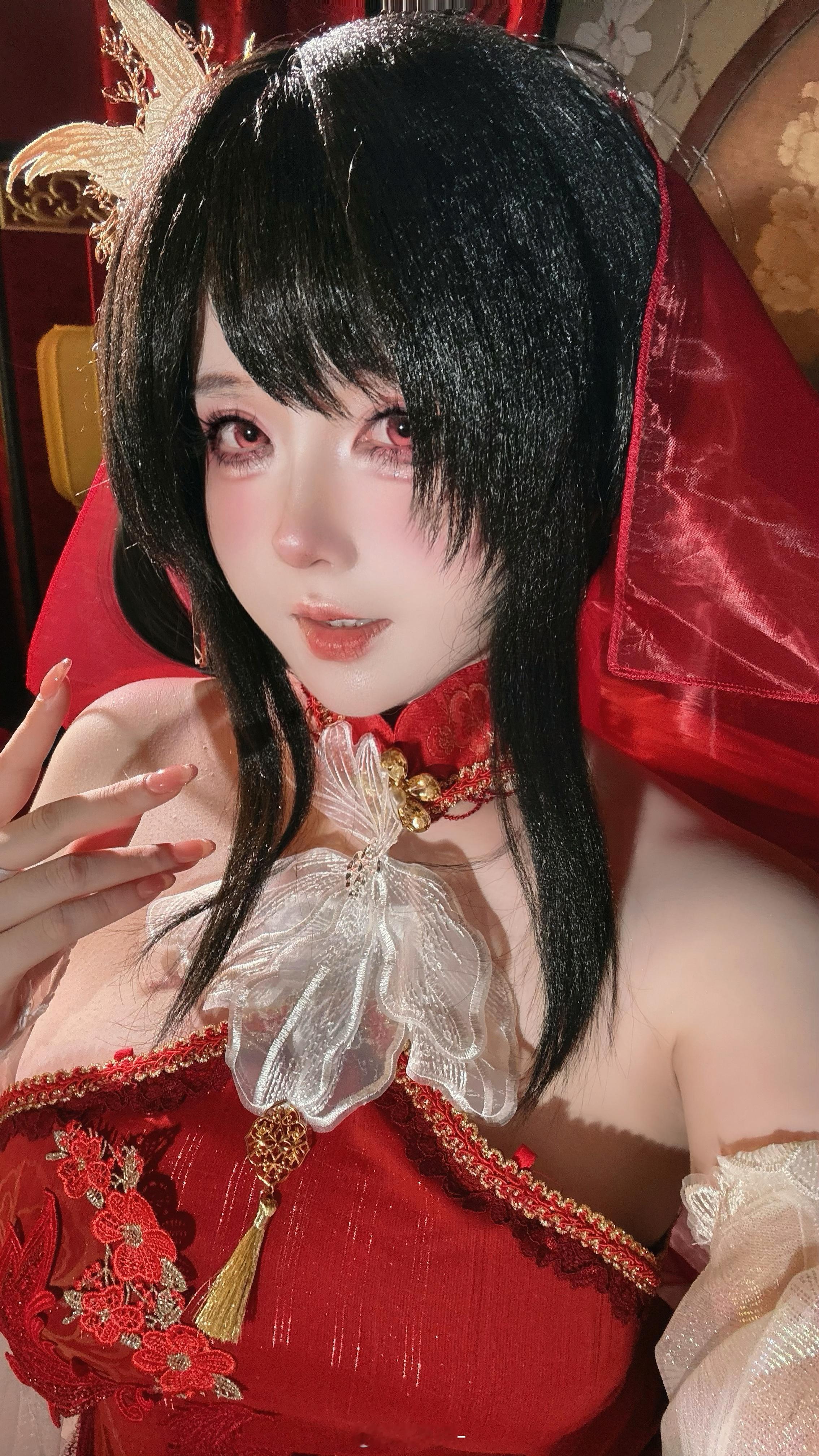 还是第一次出这种中式婚纱 