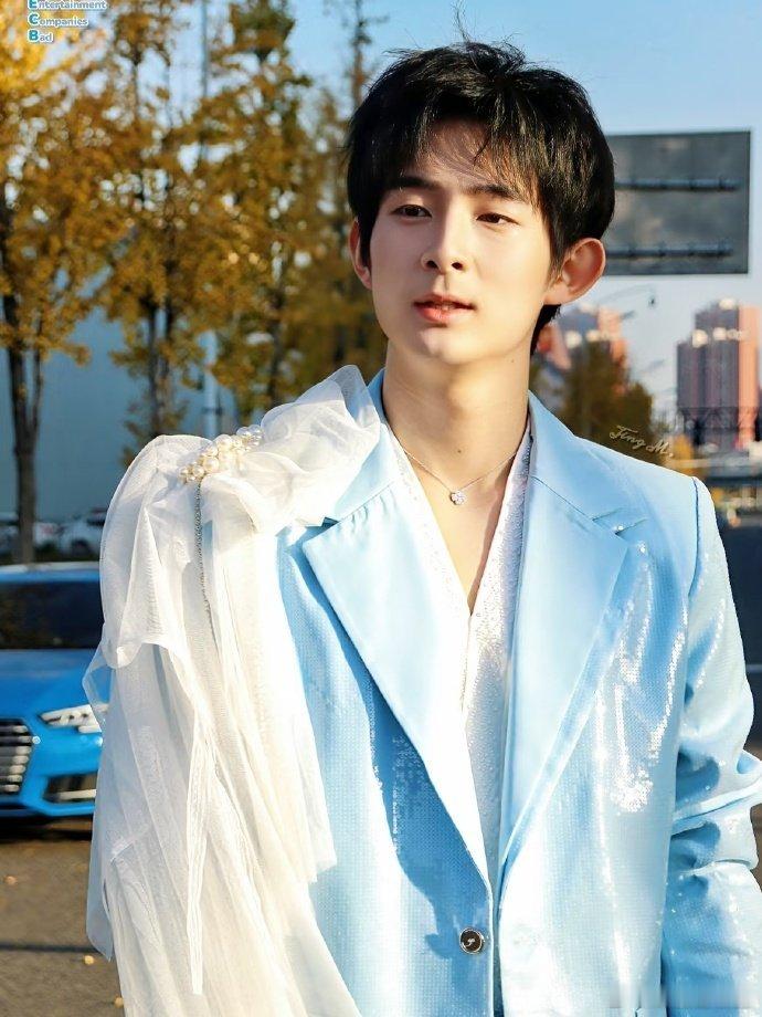 周杰伦都听不出牛仔很忙的程度声鸣远扬周杰伦不愧是实力派！这个版本太有辨识度了，完