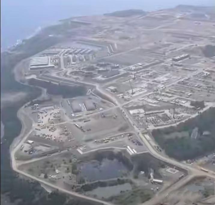 快讯！日本昼夜赶工打造西南诸岛军事堡垒，松绑武器出口、突破和平宪法，军国主义野心