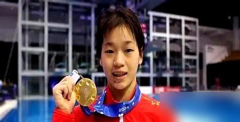 全红婵巴黎奥运周期那坎儿真够狠的。
 
两年蹿了七八厘米，体重涨了近十斤，207