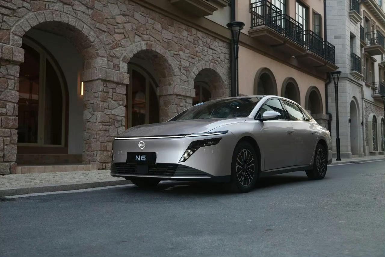 突然意识到，买日产N6最大的特点是，有质感没有网约车感。
光这点就够了，其他的产