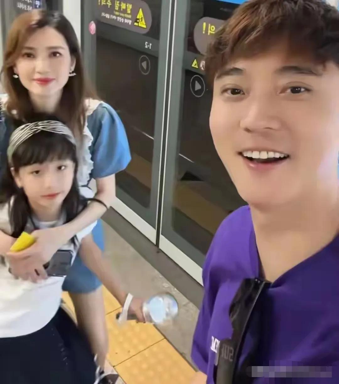 父母颜值高就是不一样，张晞彤那是怎么拍怎么好看，360度无死角。洪欣这对姐弟恋，