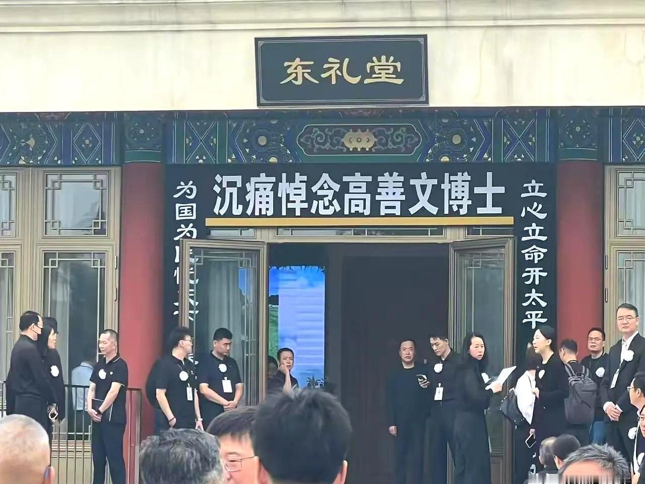 怎么中国经济一有突破，某些高调的专家就愁得连手里的咖啡都不香了？
如果咱们的国产