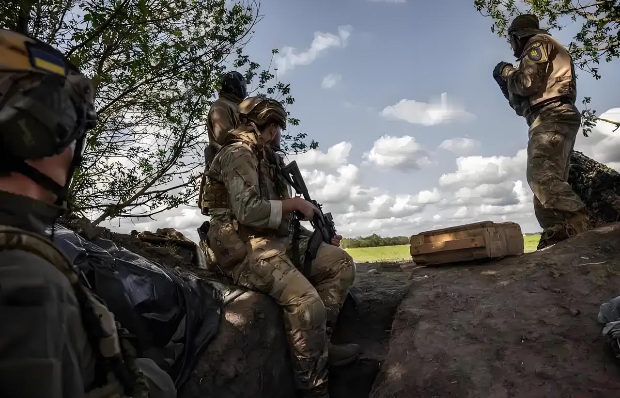 中俄背靠背是指战略合作，不是指支持他的所有所作所为。就像你支持你的家人，但也不会