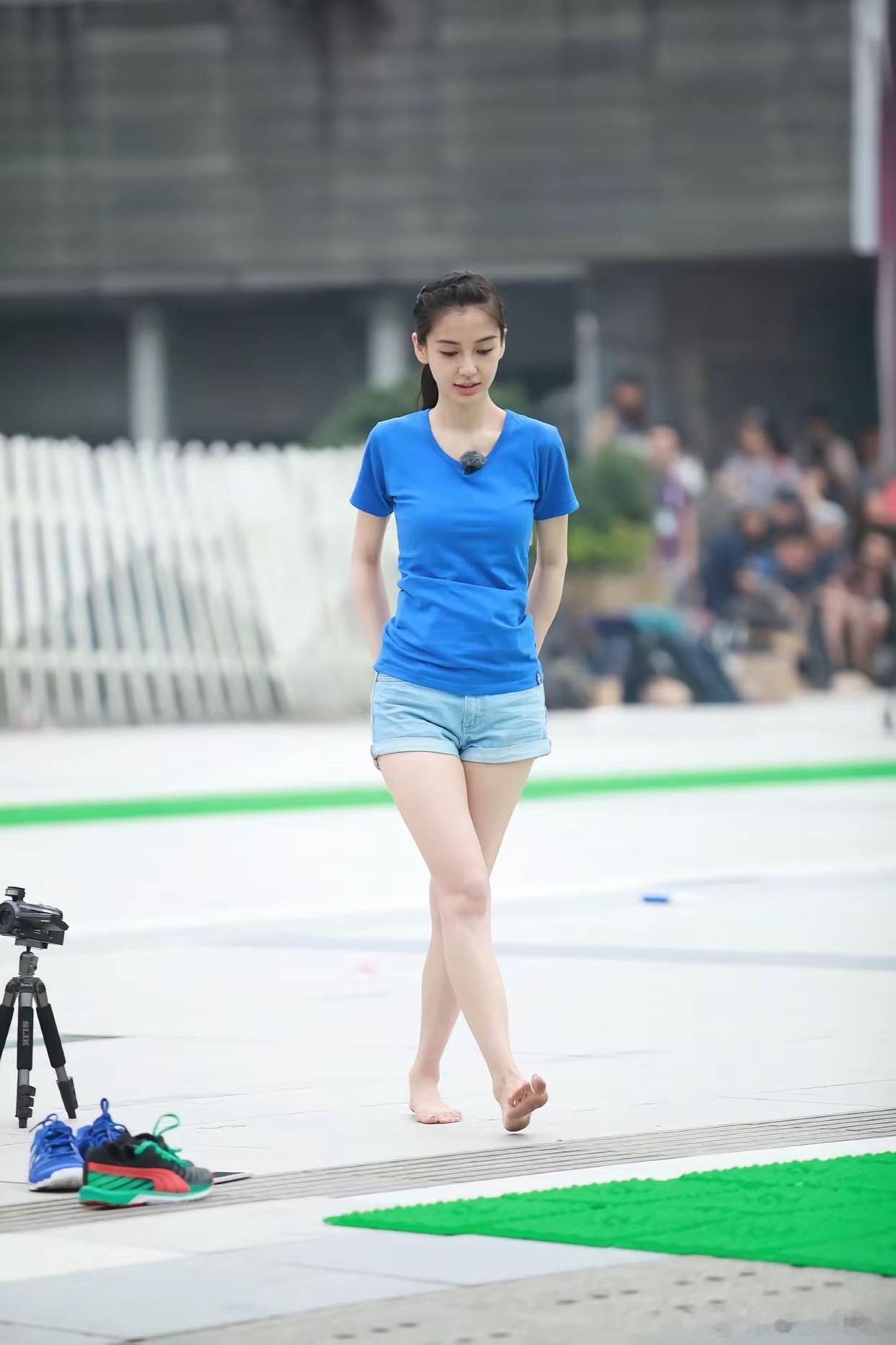 baby第一次参加跑男，真好看那个时候她才25岁了，意气风发的女汉子，那个时候觉