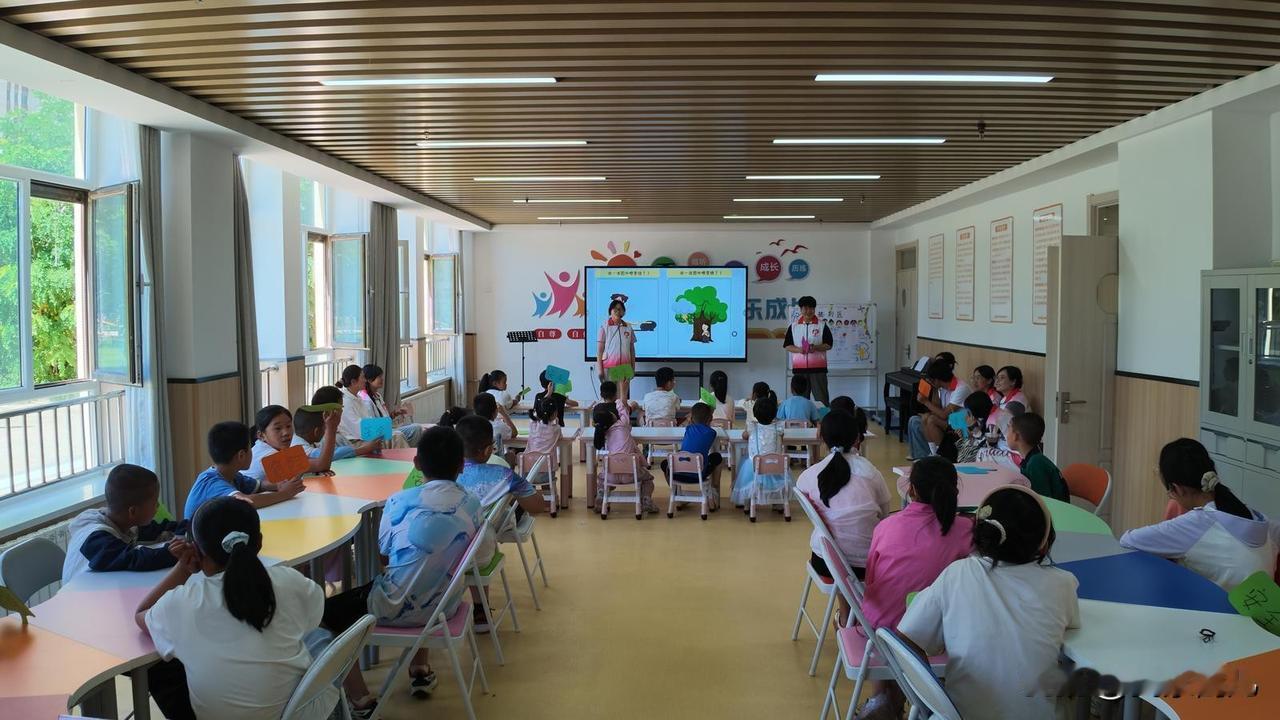 守护童心”暑期夏令营。（图源网络）