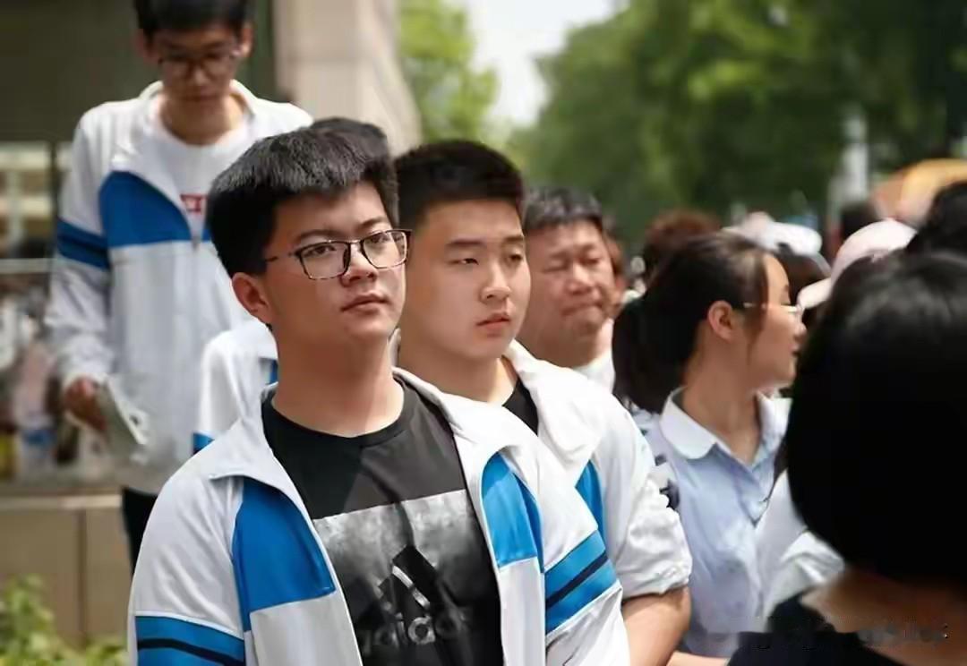 很多时候，孩子是突然开窍的，就是在某一个时间点，出现一些外部因素影响，让一些孩子