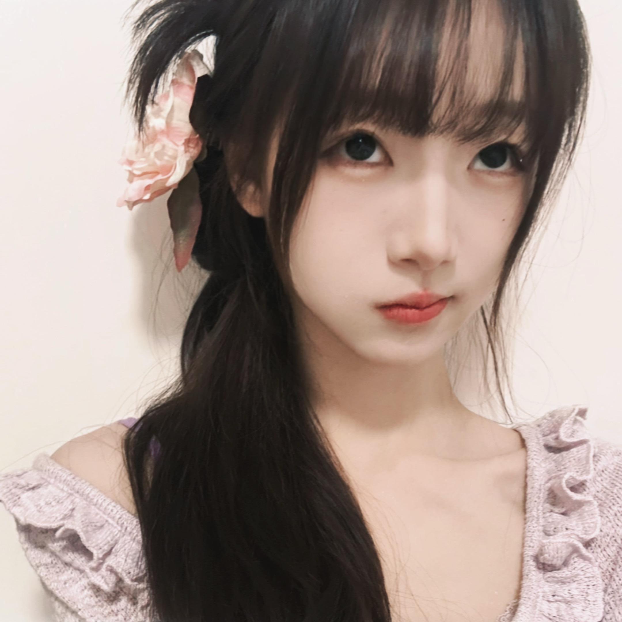 大妹子 我爱你  别翻了 天天开心。