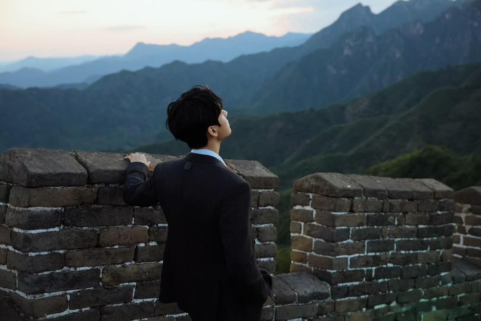 龚俊长城篇放送龚俊长城侧拍龚俊长城篇放送，好帅吧，好的 ​​​