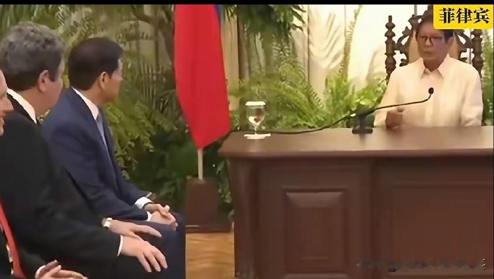 美国国务卿卢比奥这几日去菲律宾参加东盟会议，菲律宾总统马科斯是本届东盟峰会的主席