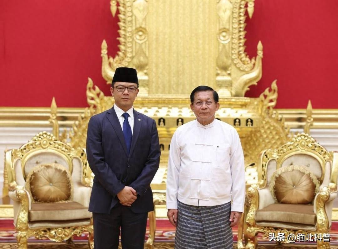 印尼外长访缅会晤敏昂莱 重申东盟五点共识是推动缅甸和平进程关键
据《仰光新时代》