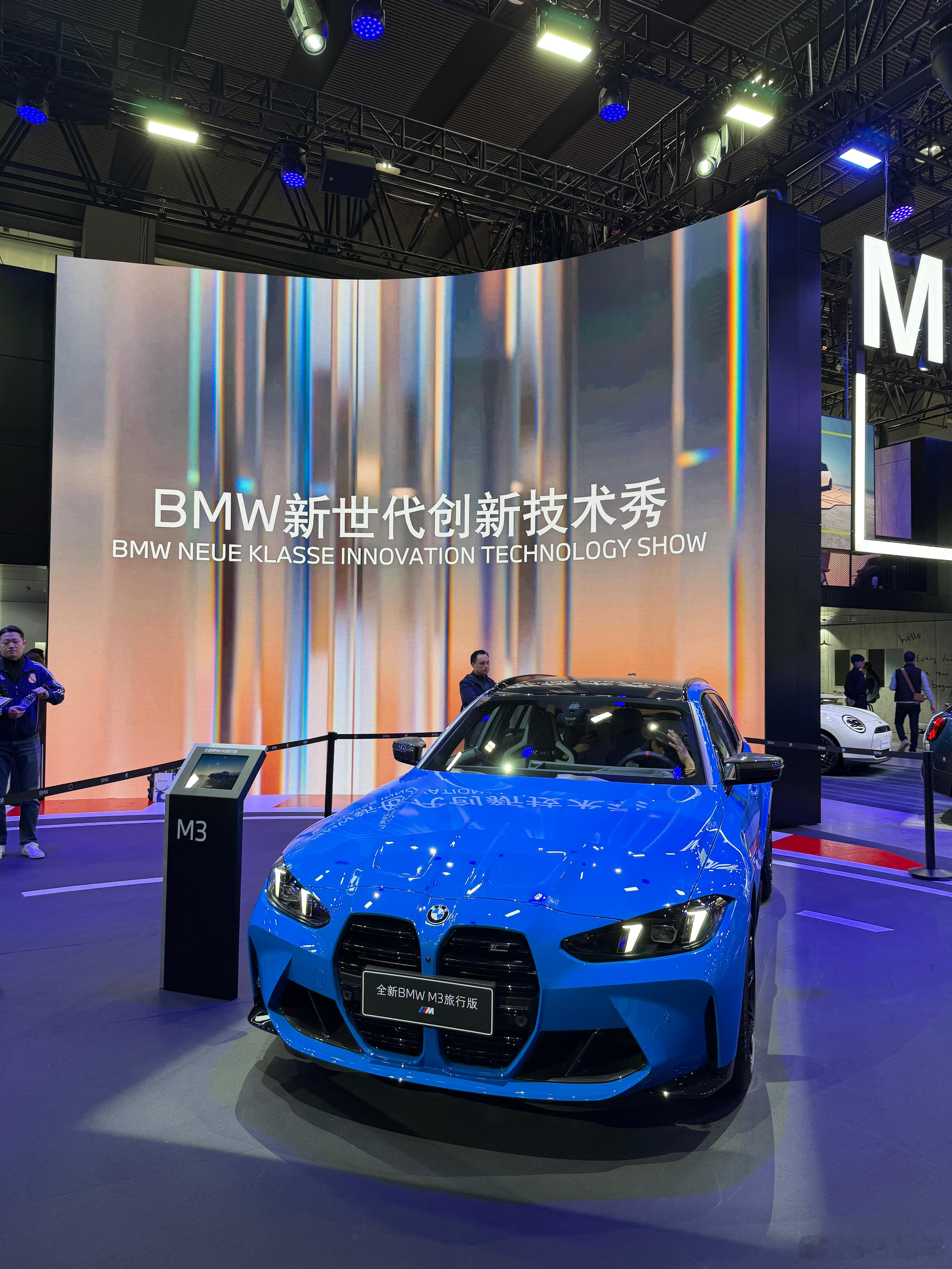 广州车展看下来豪华品牌们还是有自己的实力积累无论是设计上的思考还是能源动力上的研