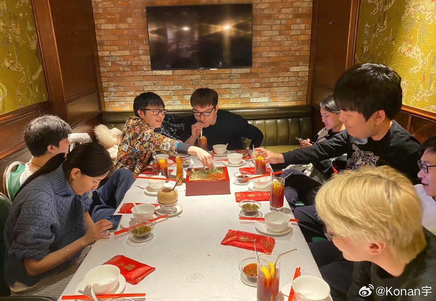 核桃：我记得我们OB之前那个阿姨做菜有点东西，很好吃，但是品行不行，被大mu和5