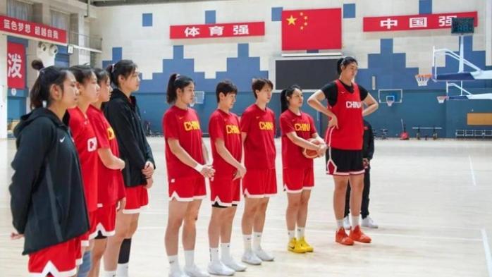 🔥3月4日19:30长沙焦点战！中国女篮硬核对决巴西，青春风暴能否扛住南美铁血