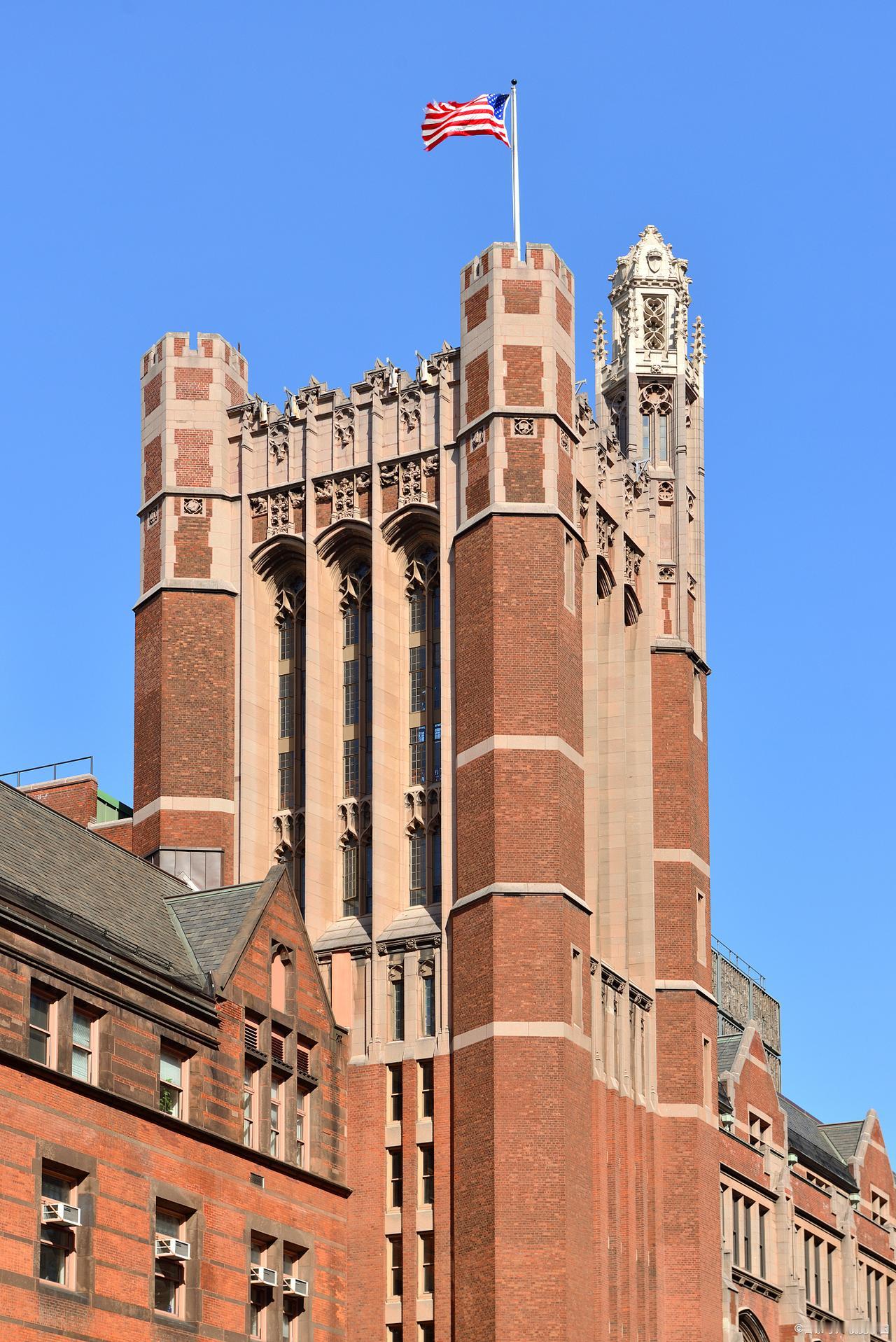 从投资角度的美国资本眼里，脑力劳动知识分子跟普通打工仔没任何区别，只有创造价值的