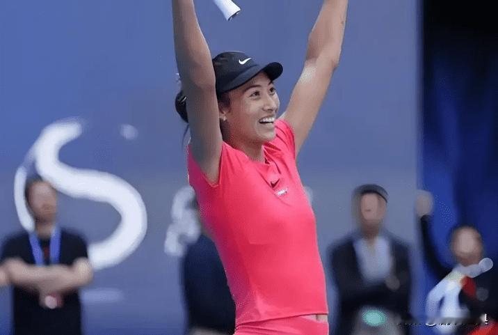 2—0！郑钦文晋级16强！锁定300万奖金，中网女单第三轮前瞻(3)
在中网女单