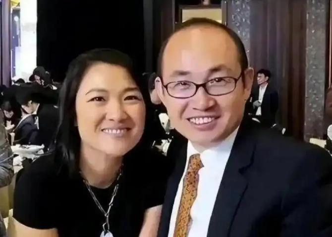 帮大家算算潘石屹夫妇，是怎么把在中国赚的钱，在美国亏掉的。财运兜兜转转，终归一场