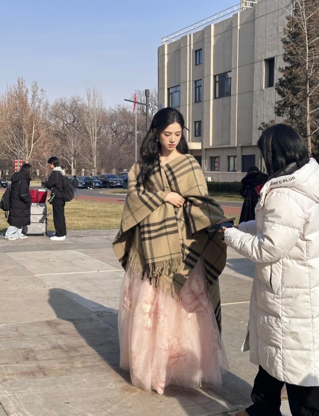 张婧仪路人视角[拜托] ​​​