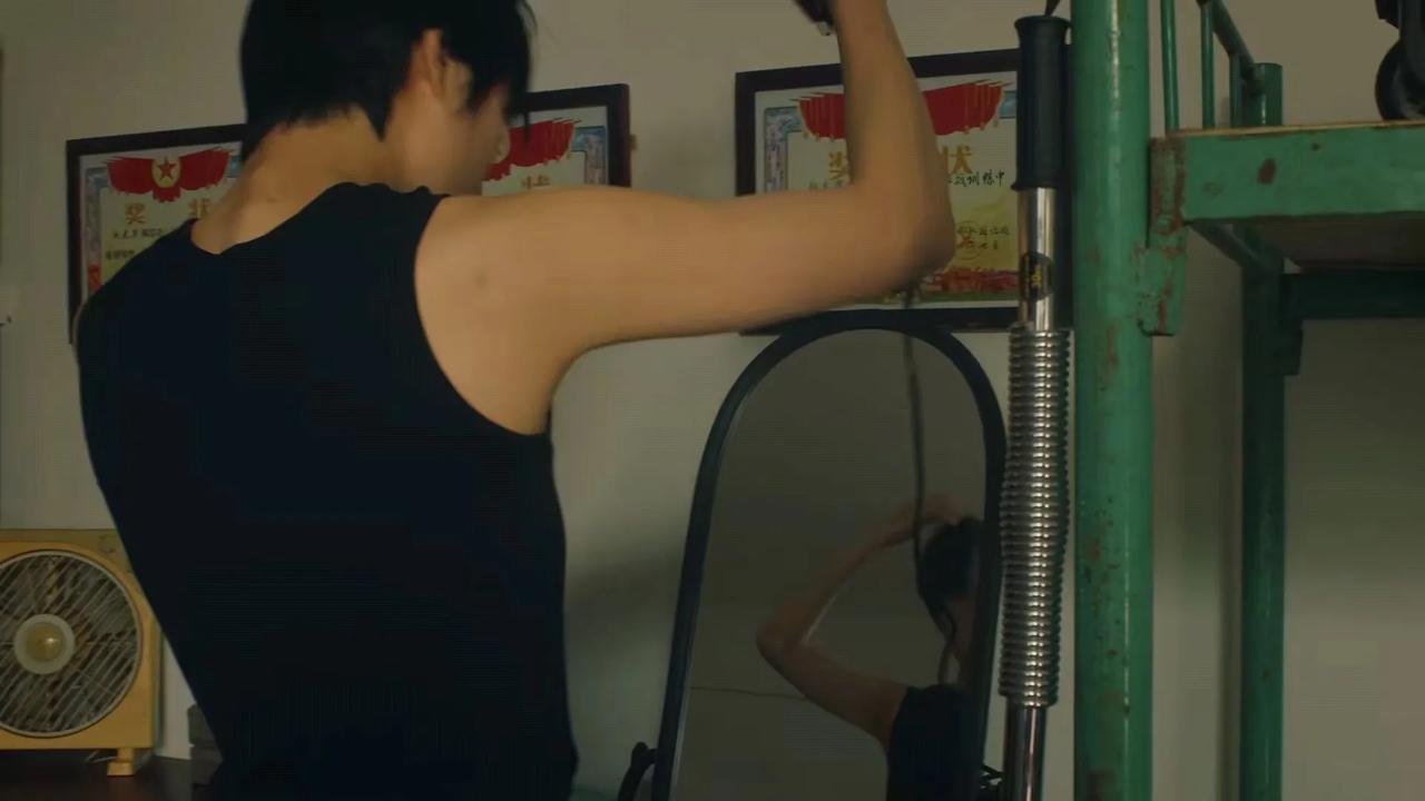 别的不说，姚安娜这体形还是不错的！很符合角色。

不同于多数女主角纸片人的身材，