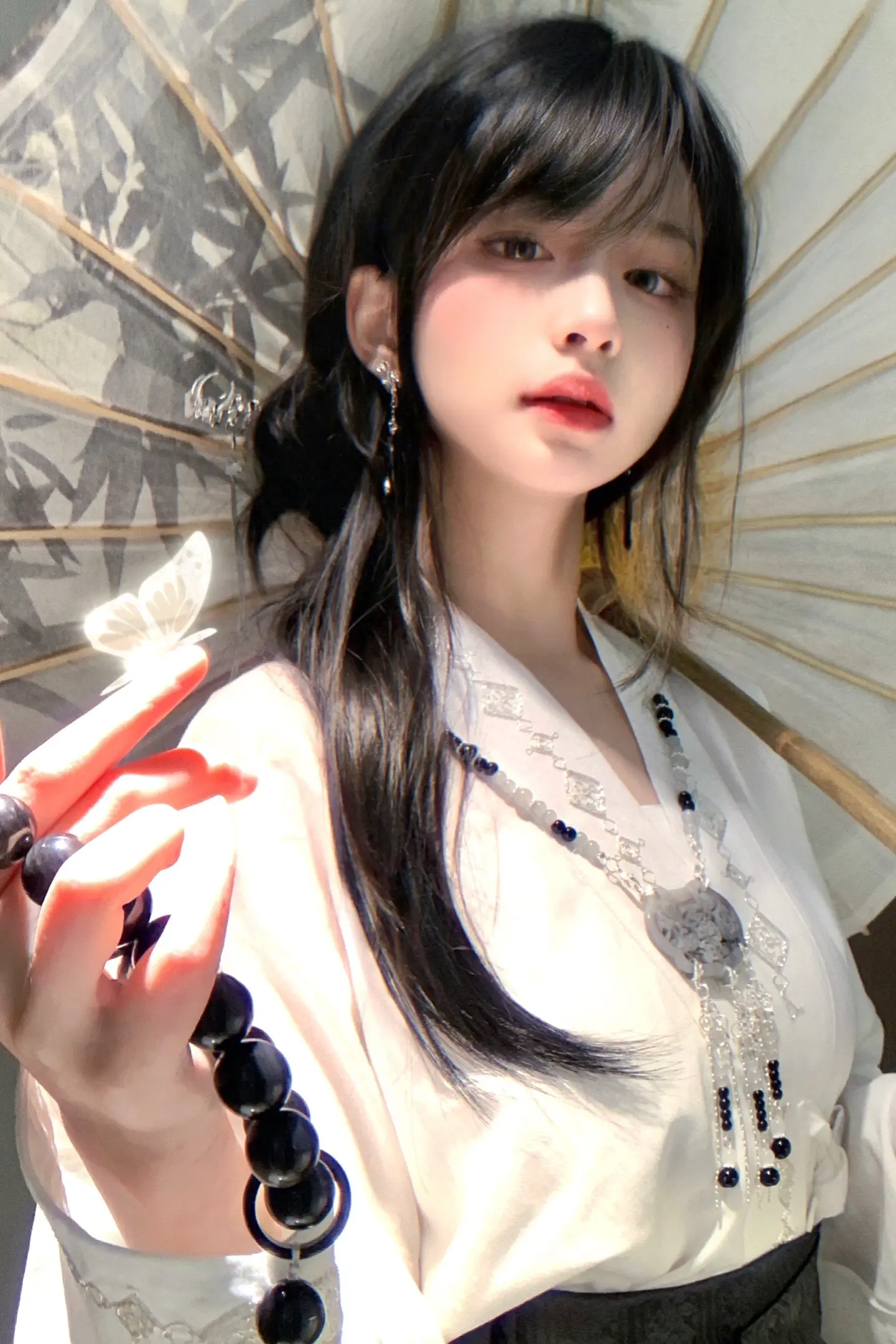 中了我的蛊 就是我的人啦。