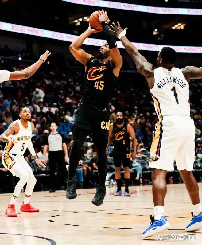 骑士3连胜！哈登半场20分逆转15分劣势 米神关键2+1定胜负，上半场哈登一分未