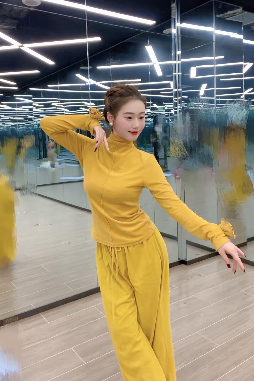 我的舞蹈日记 舞蹈生 今日份舞蹈打卡 舞蹈拍照动作