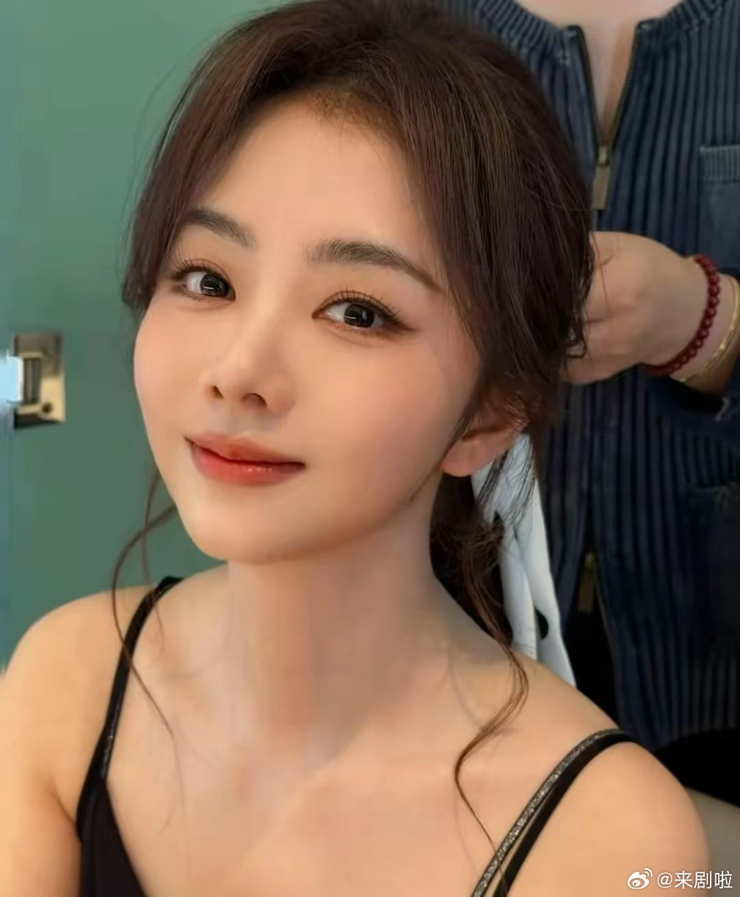 谭松韵不红是因为太矮？这理由站不住脚不是她演技不行，也不是娃娃脸不讨喜，而是她选