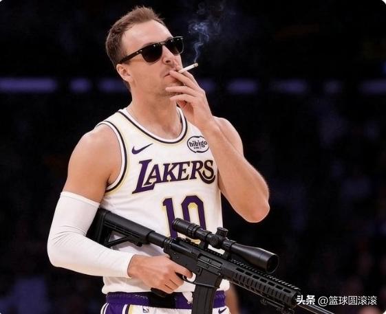 湖人这笔交易，直接把“废柴”换成了联盟第一神射手！🔥
 
谁能想到，赛季中期一