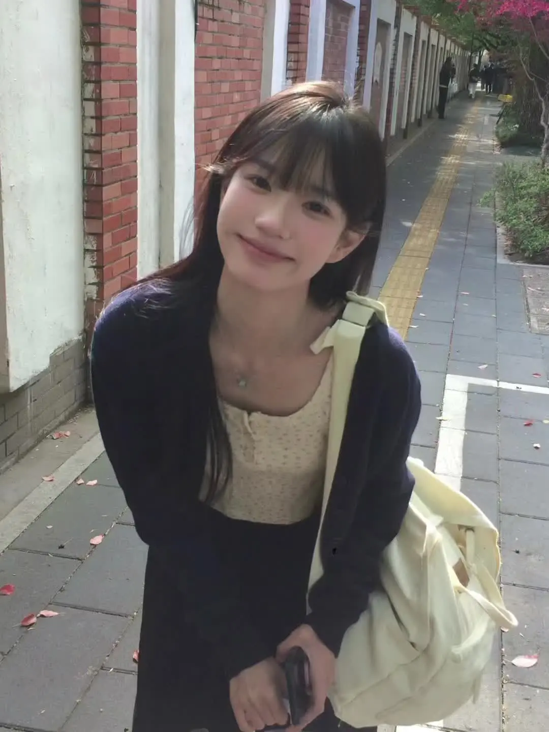 时间会带走疼痛 但可惜有些疼痛是刻苦铭心